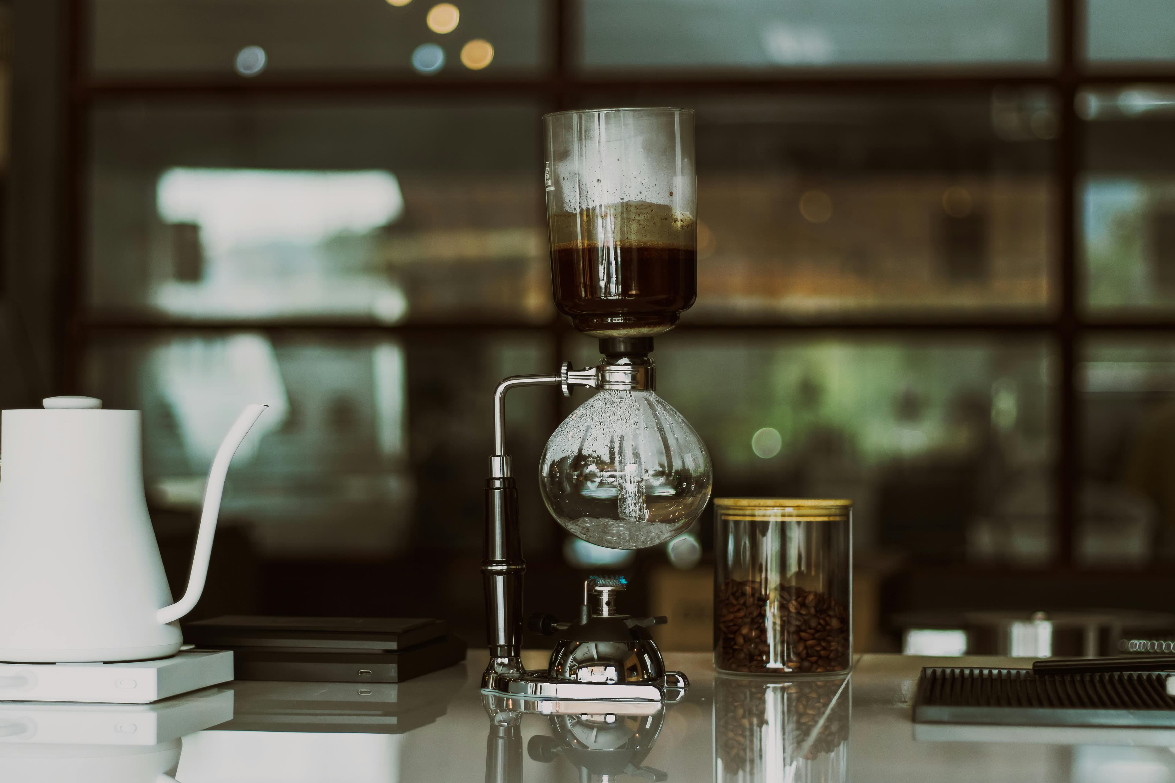 The Beginner Guide to Siphon Coffee